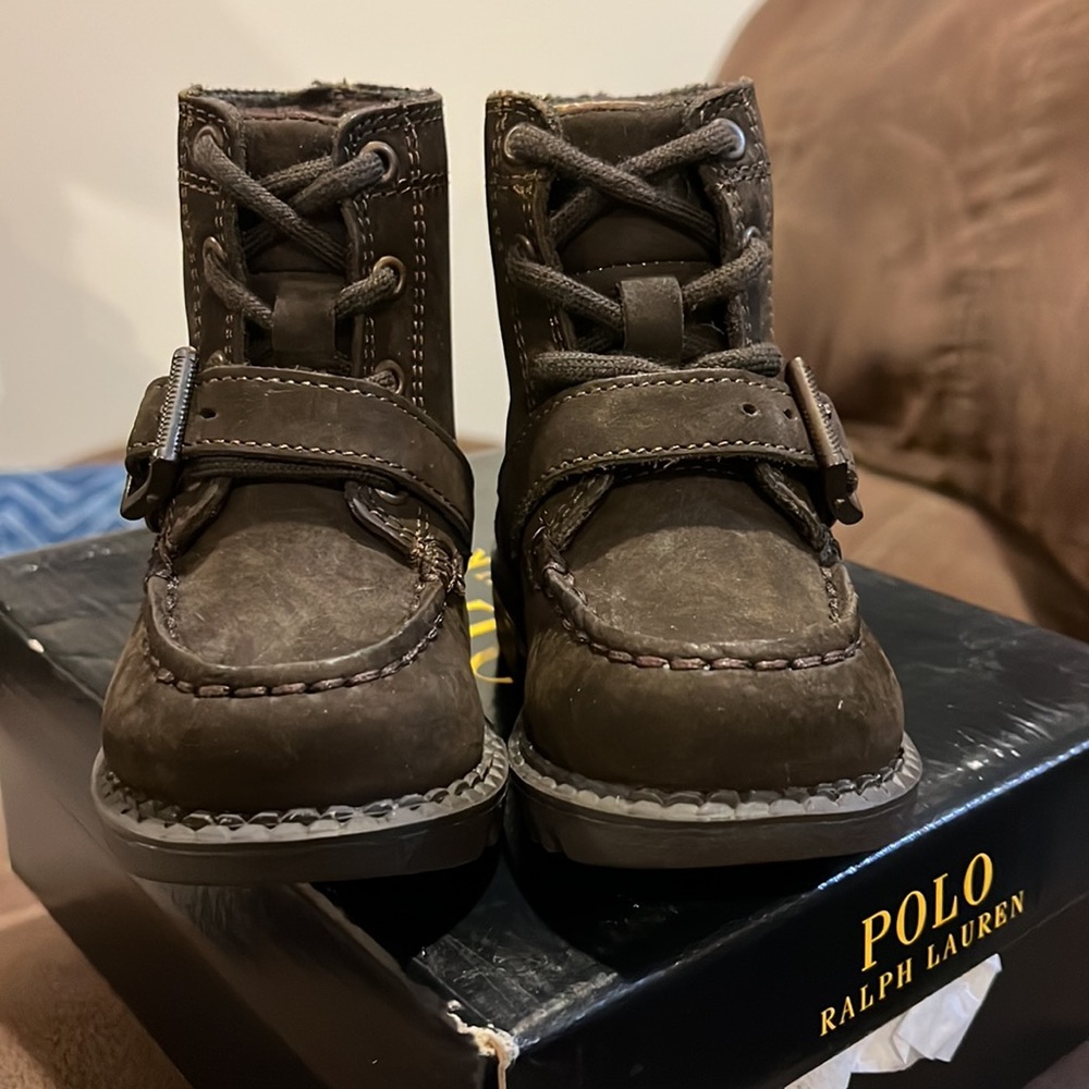 Polo by Ralph Lauren Dark Brown Kids Boots with Bear Patch - Picture 6 of 10